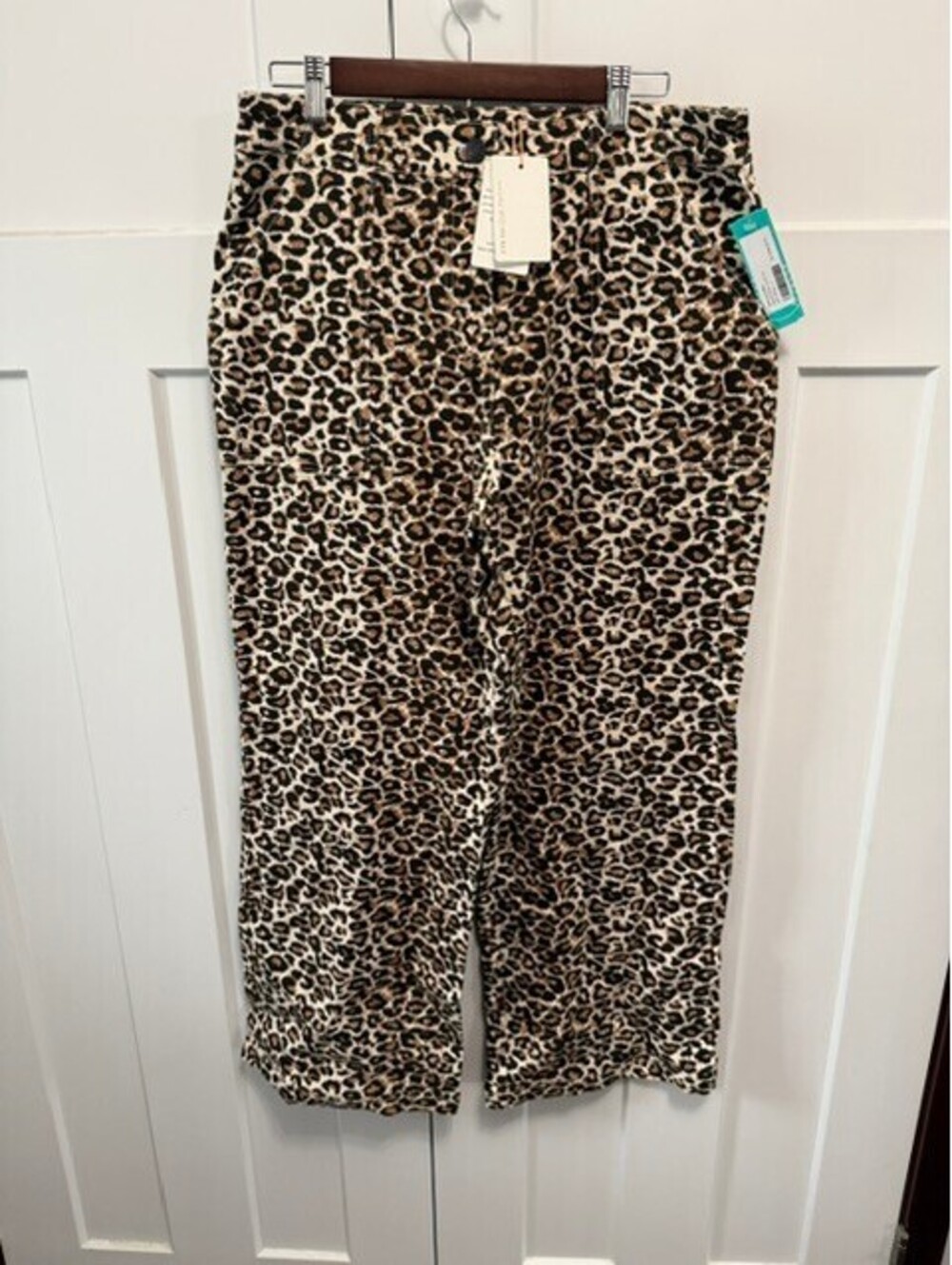 NWT Skies are Blue mandi wide leg leopard/animal print pants/jeans size large